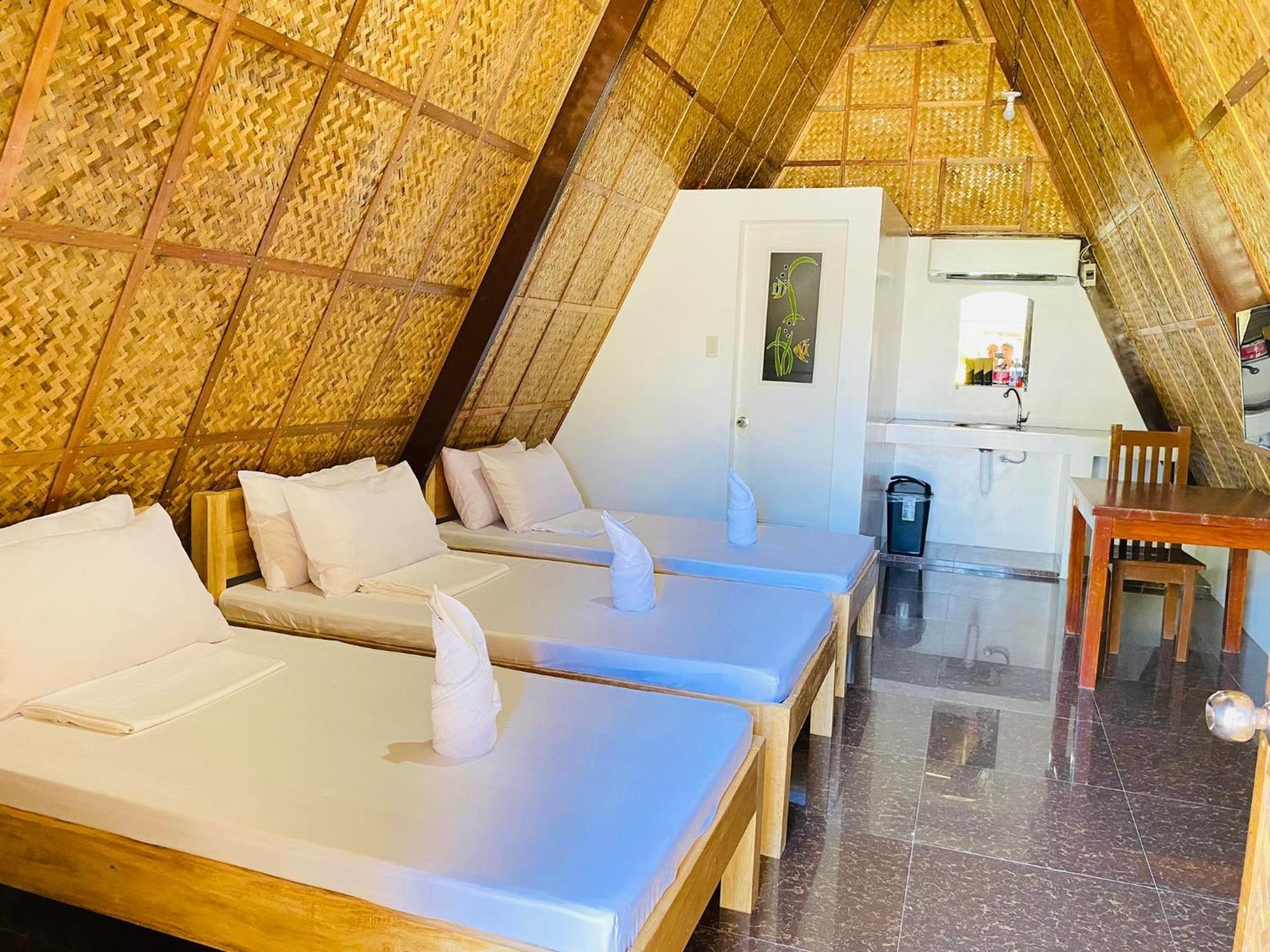 Casa Gracia'S Hotel And Restaurant Roxas  ภายนอก รูปภาพ